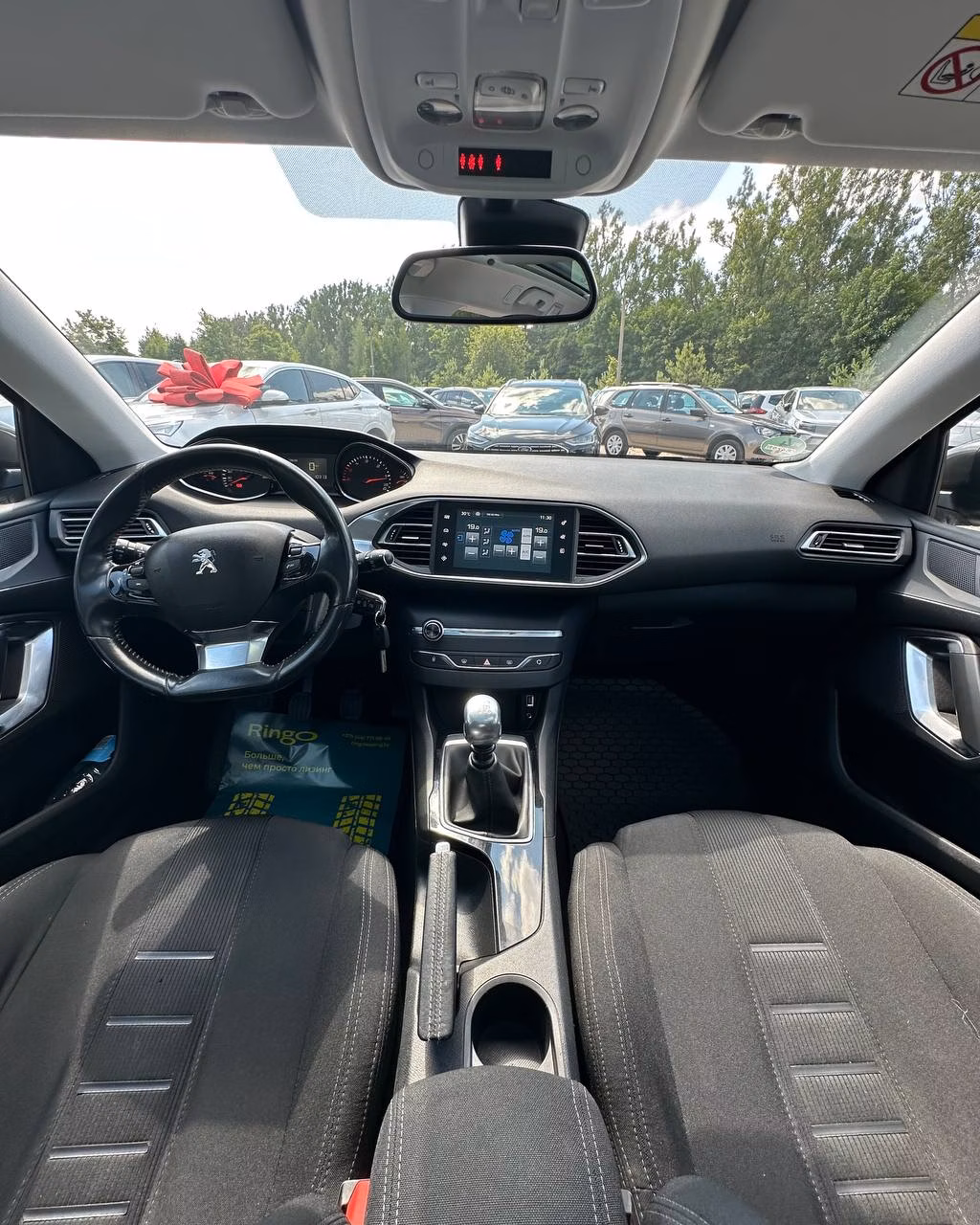 Peugeot 308 фото 9