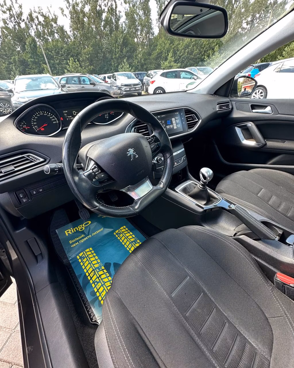 Peugeot 308 фото 10