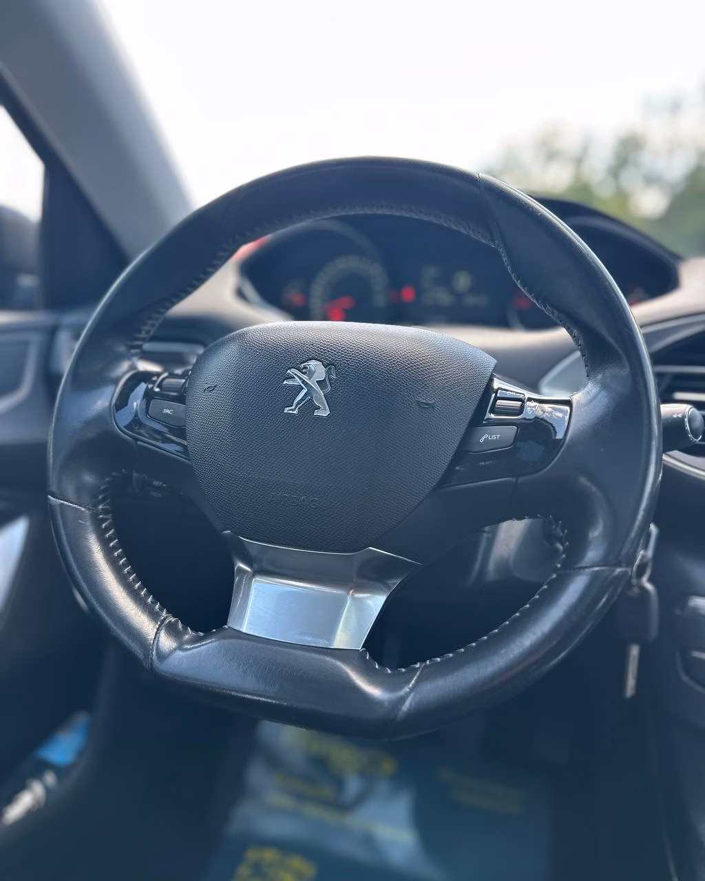 Peugeot 308 фото 13