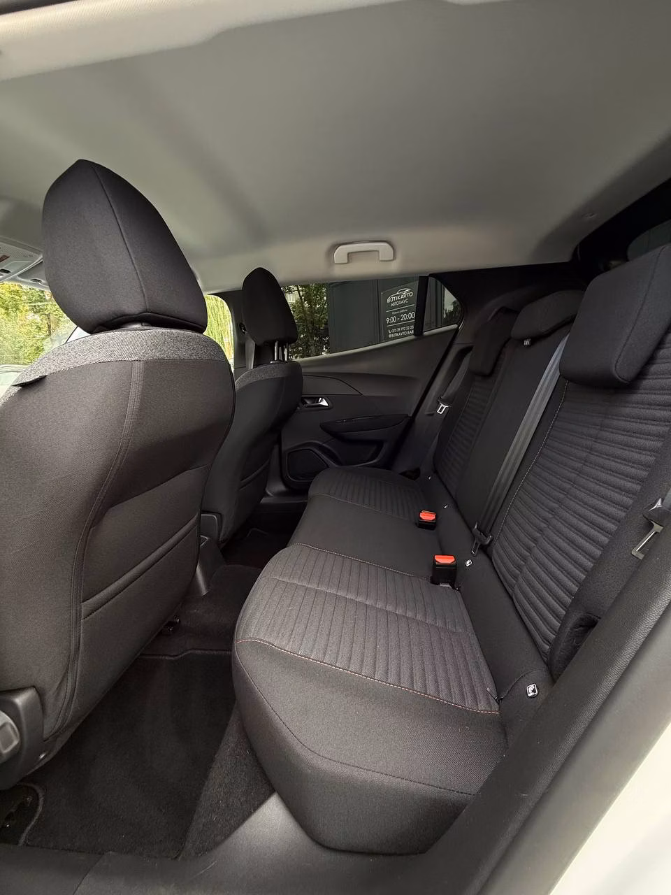 Peugeot 2008 фото 11