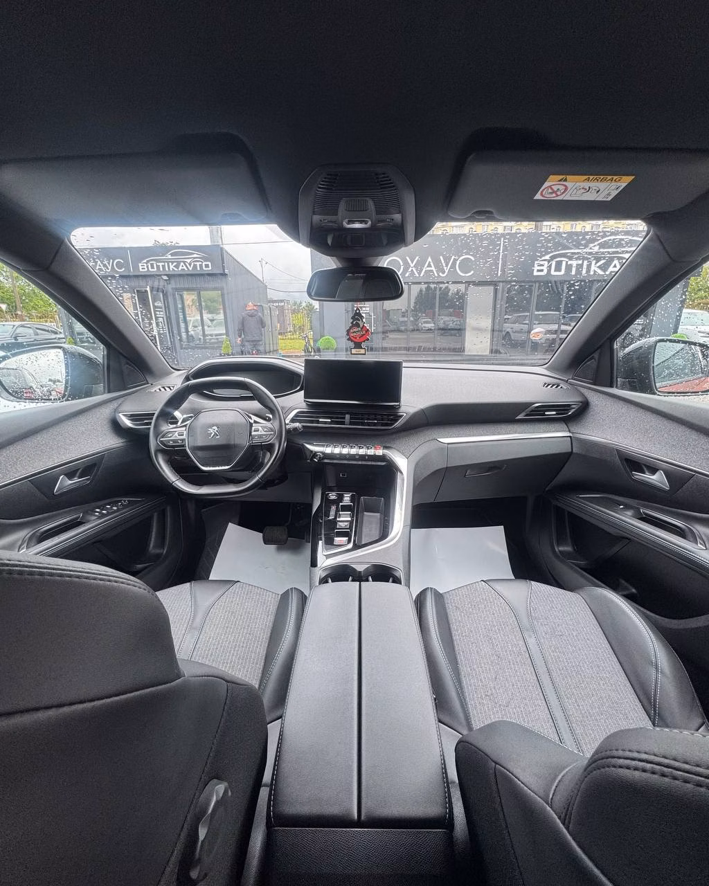 Peugeot 5008 фото 9