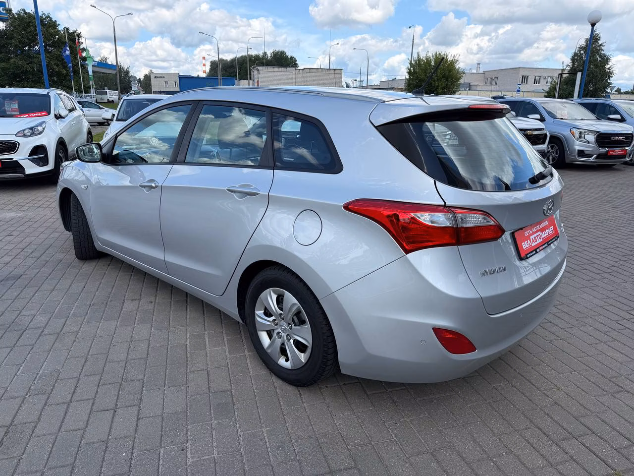 Hyundai i30 фото 8