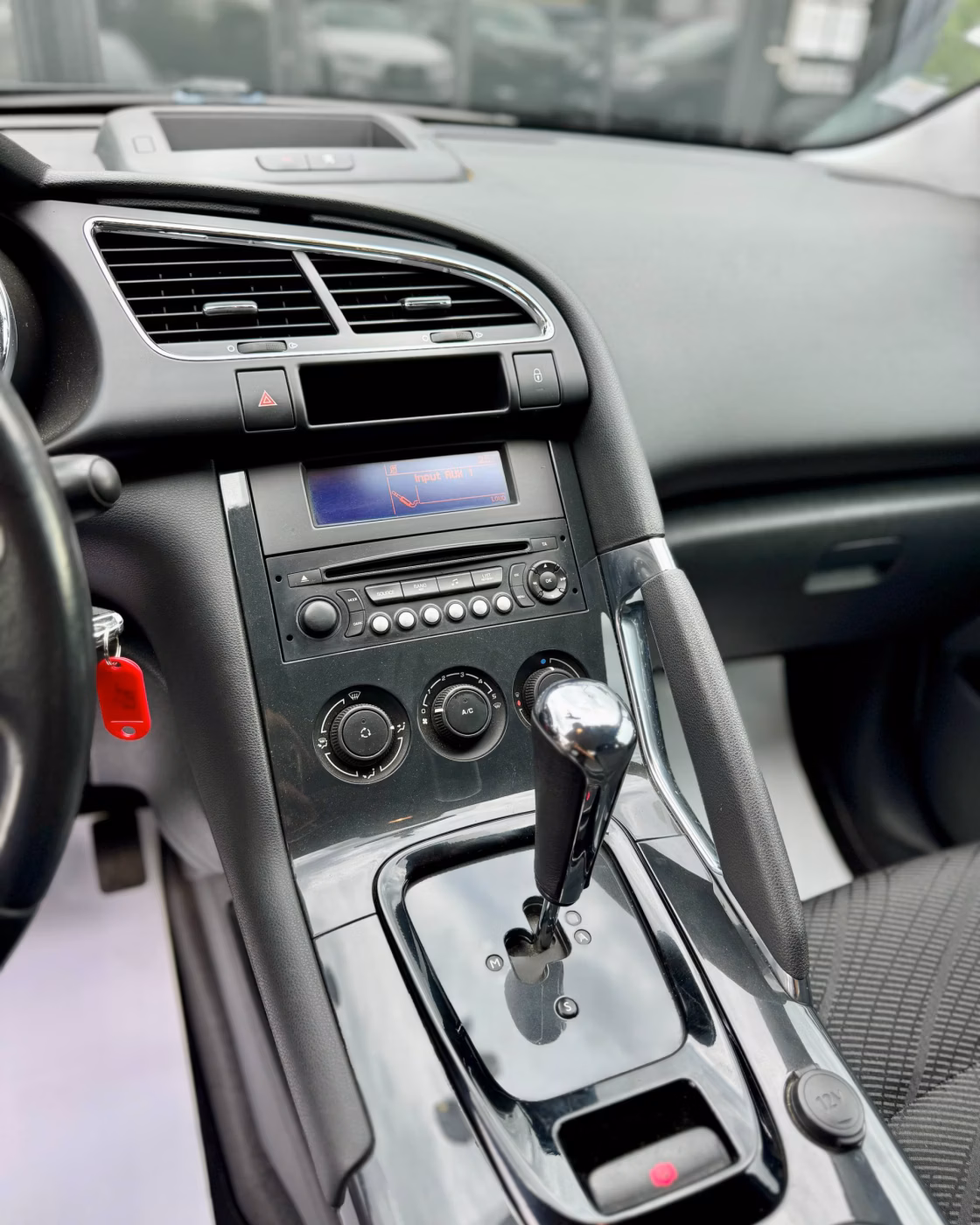 Peugeot 3008 фото 16