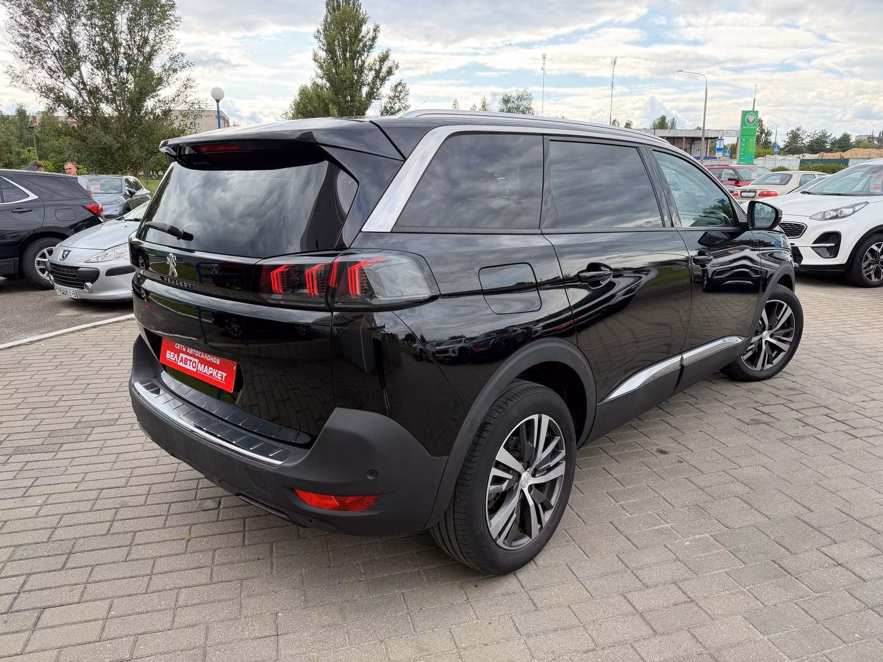Peugeot 5008 фото 6