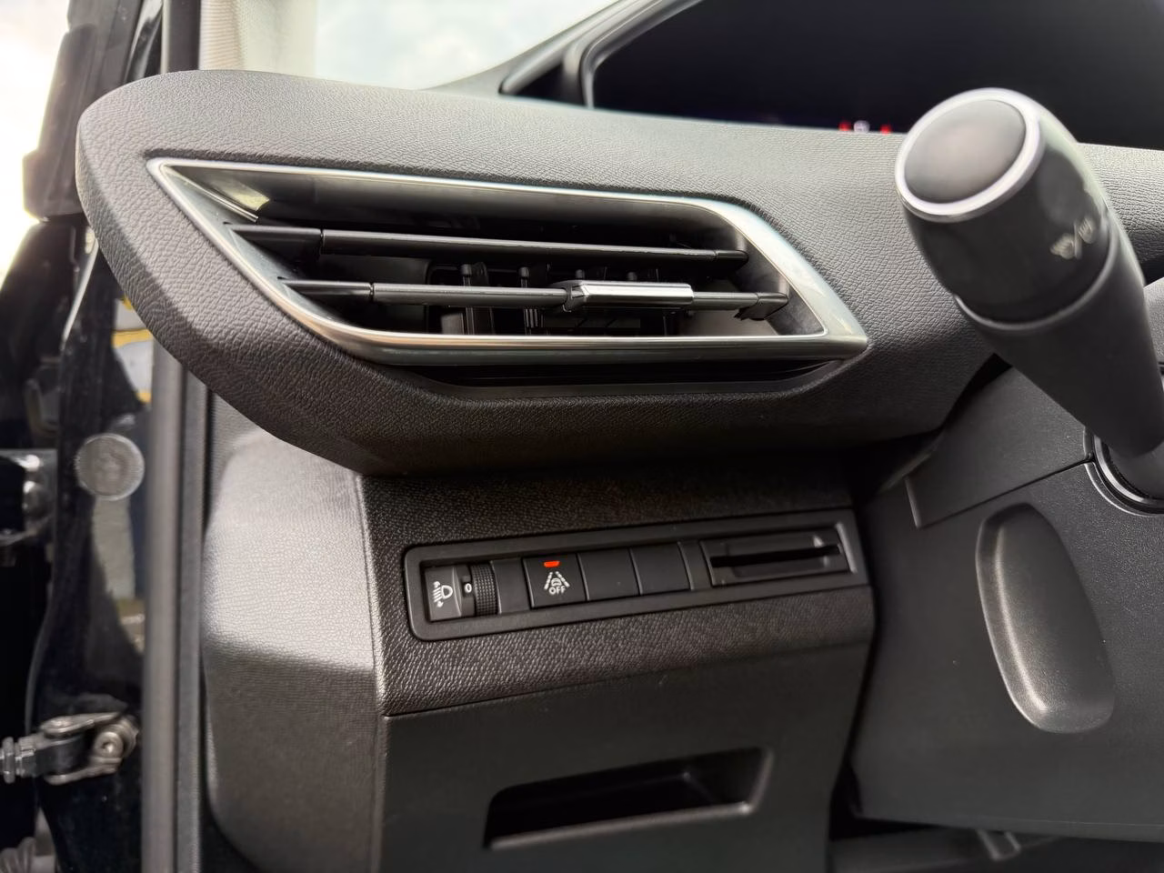 Peugeot 5008 фото 14