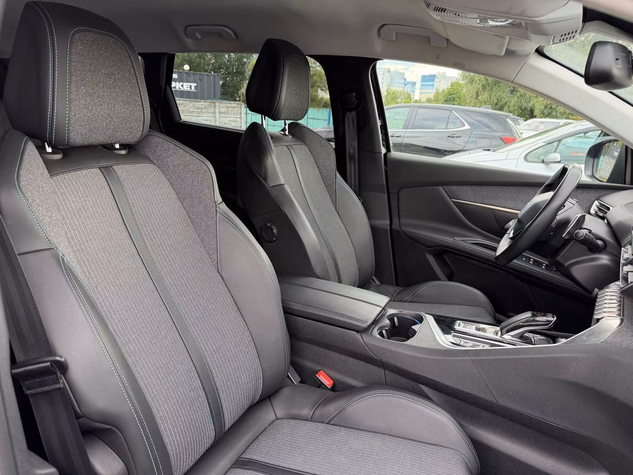 Peugeot 5008 фото 19