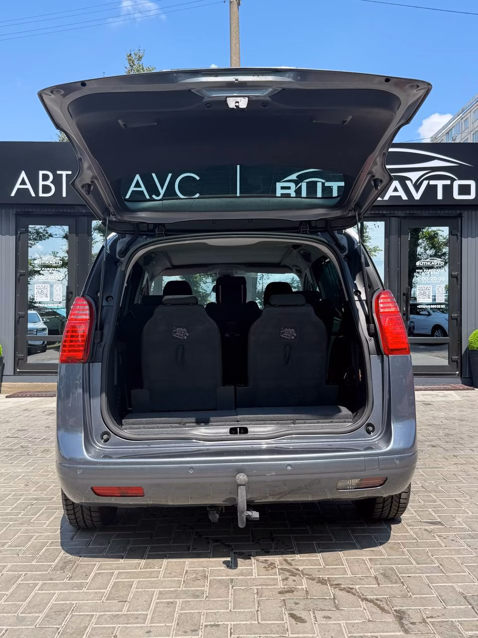 Peugeot 5008 фото 12