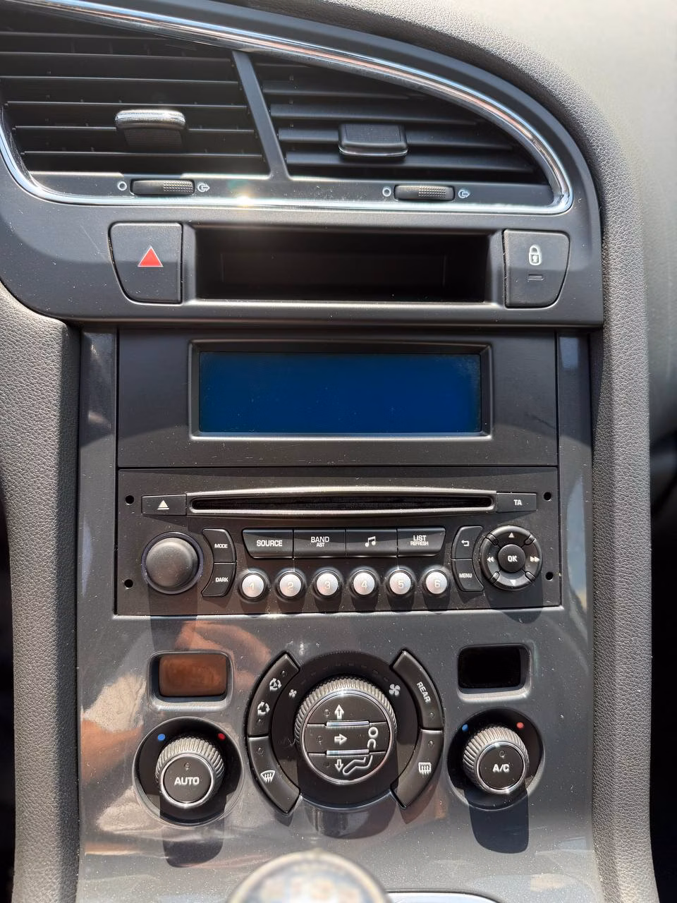 Peugeot 5008 фото 14