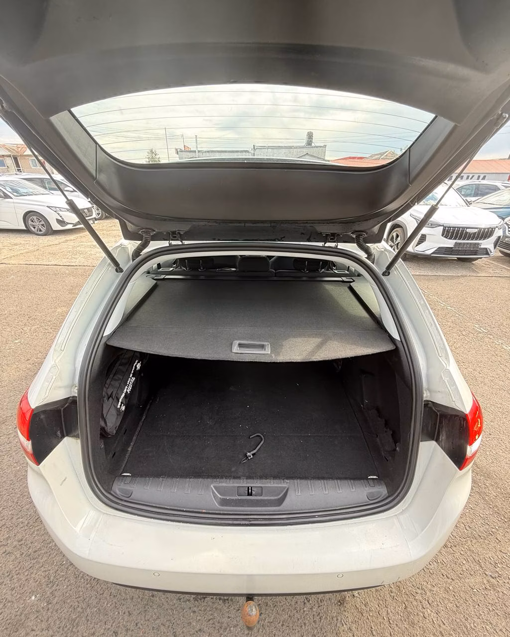 Peugeot 308 фото 12