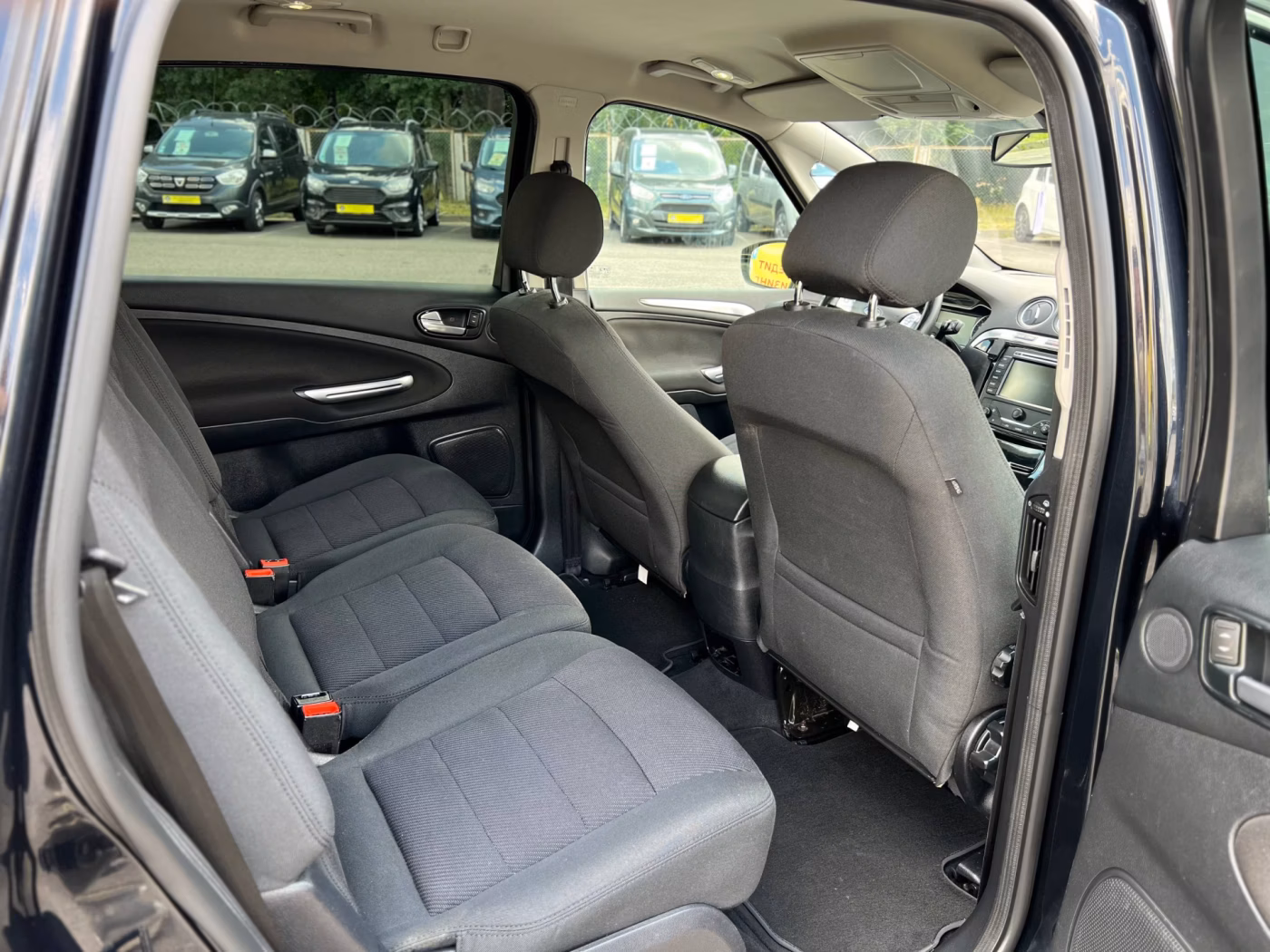 Ford S-MAX фото 20