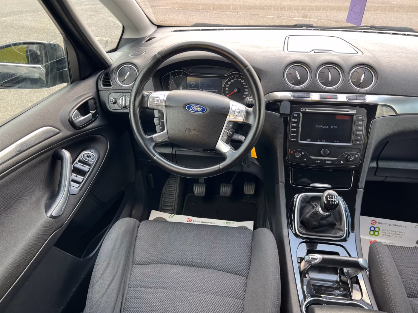 Ford S-MAX фото 16