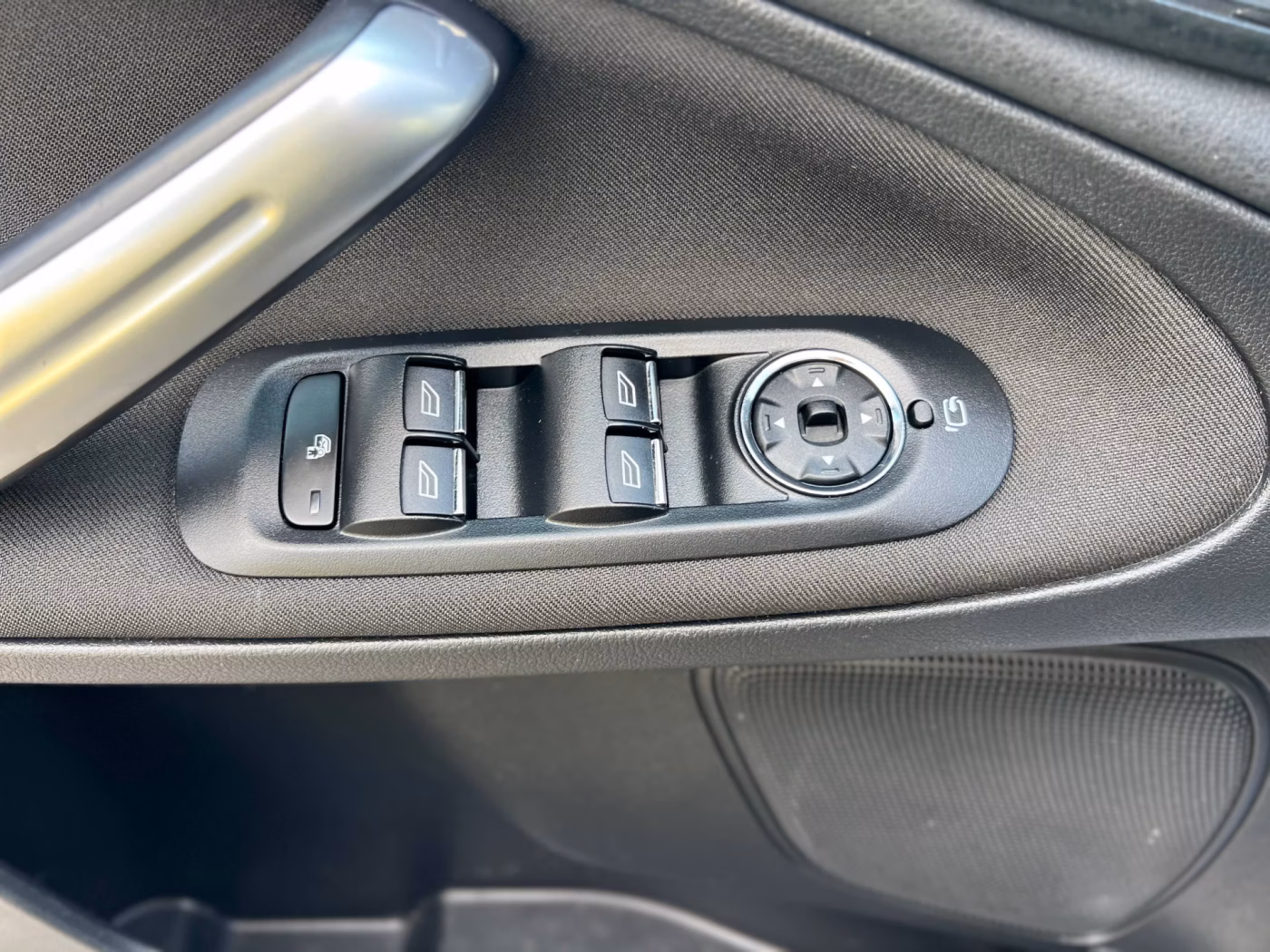 Ford S-MAX фото 10