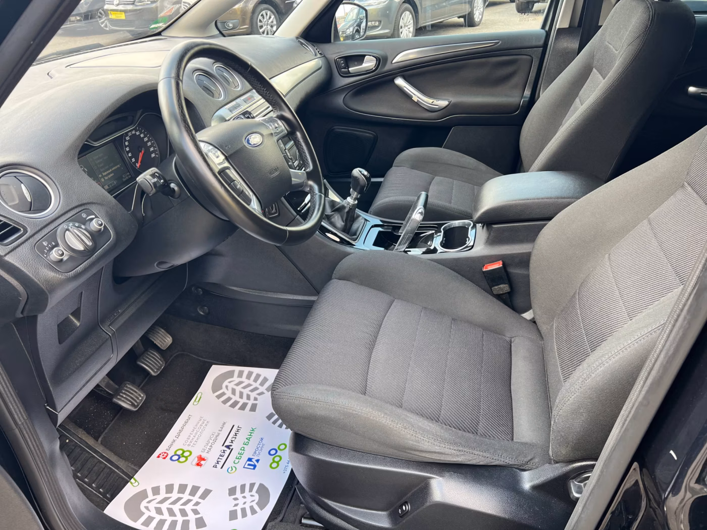 Ford S-MAX фото 9