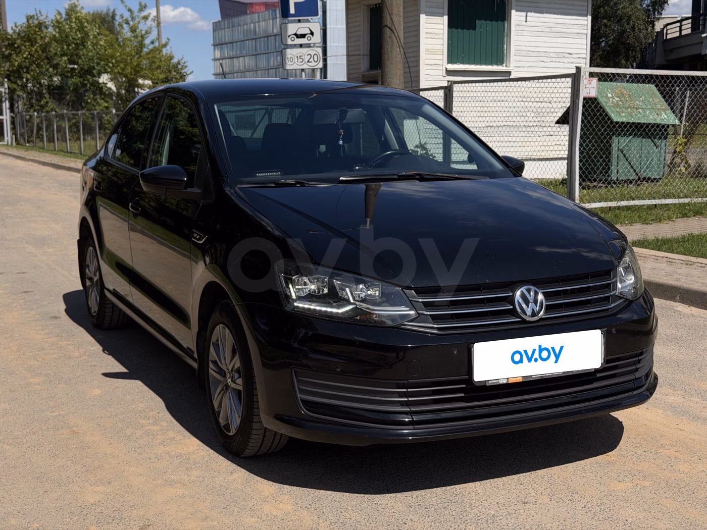 Volkswagen Polo Sedan