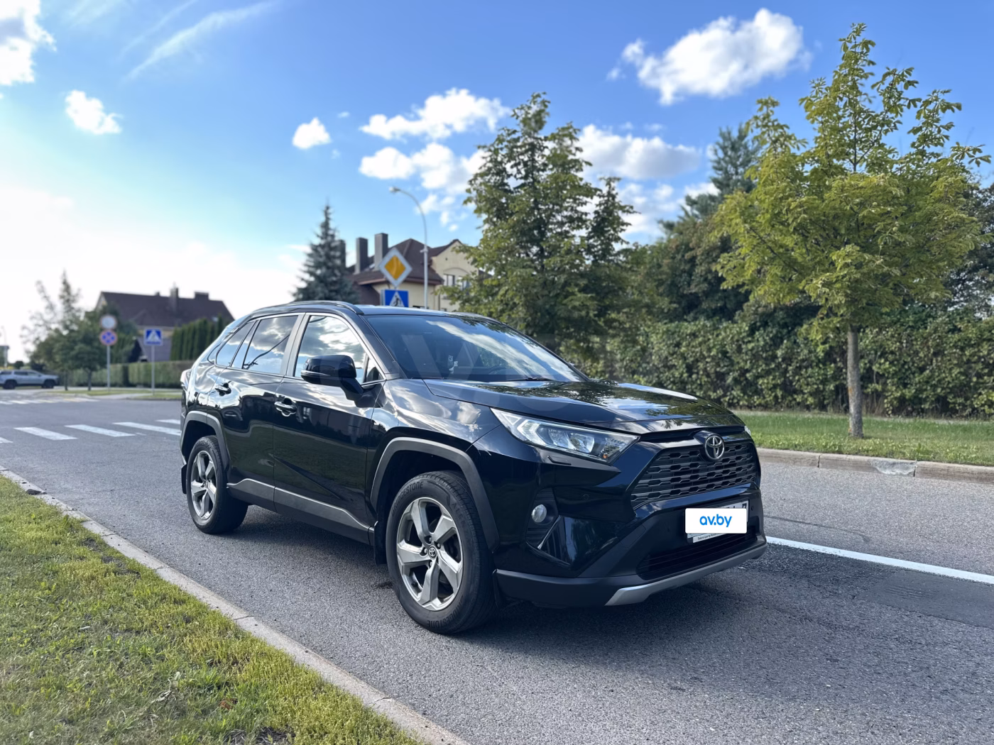 Toyota RAV4 V (XA50)