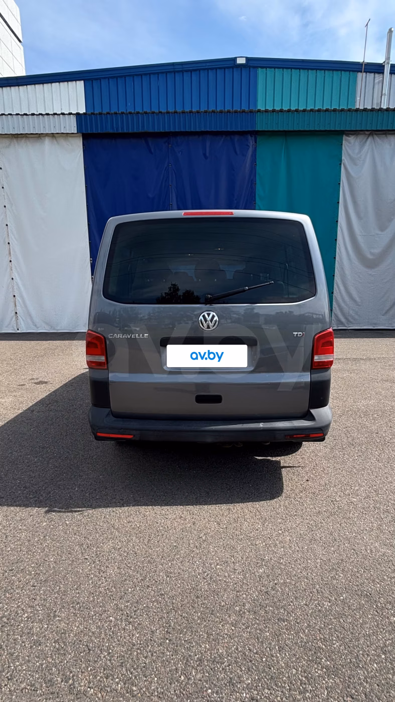 Volkswagen Caravelle фото 6