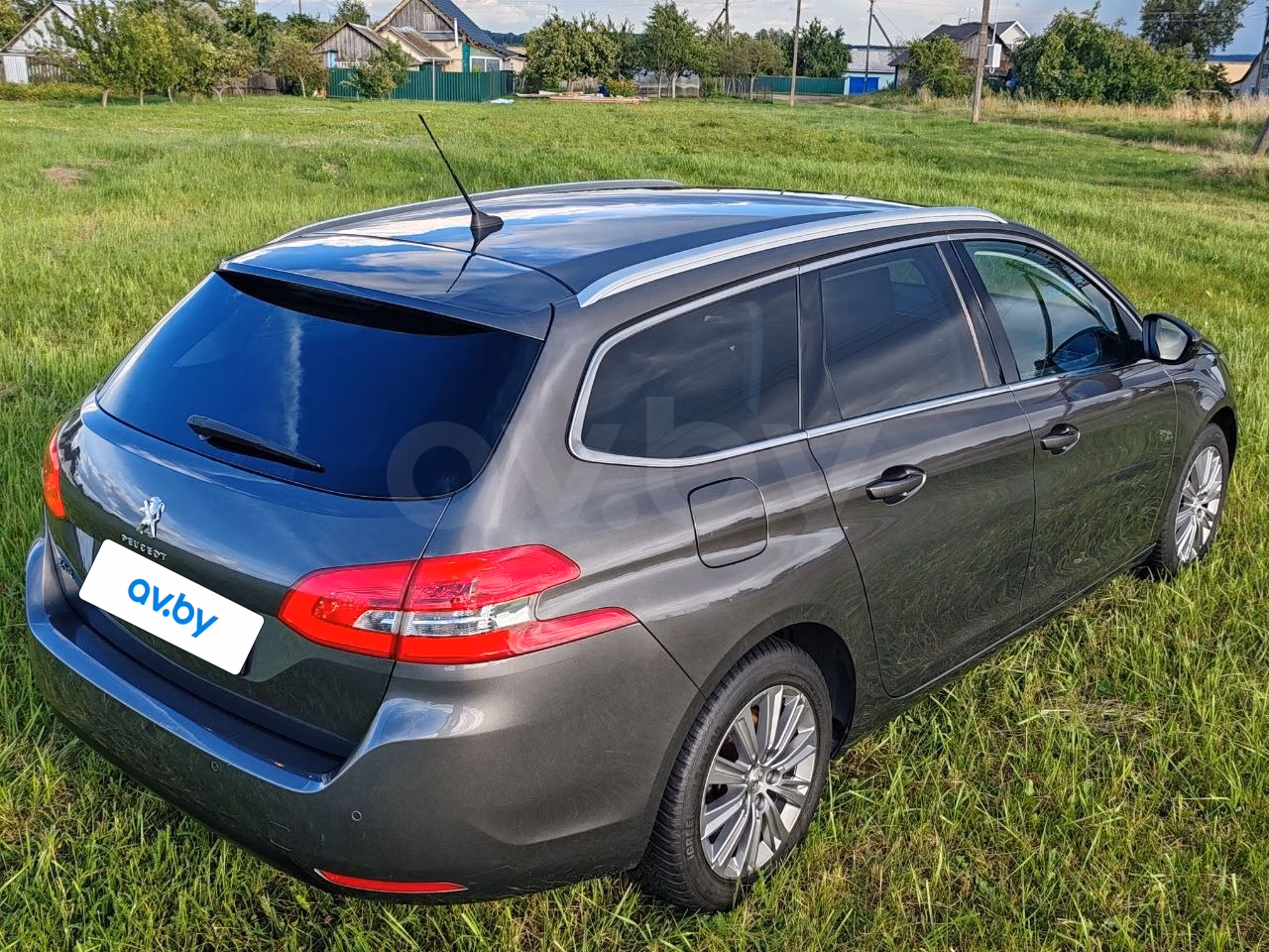 Peugeot 308 фото 9