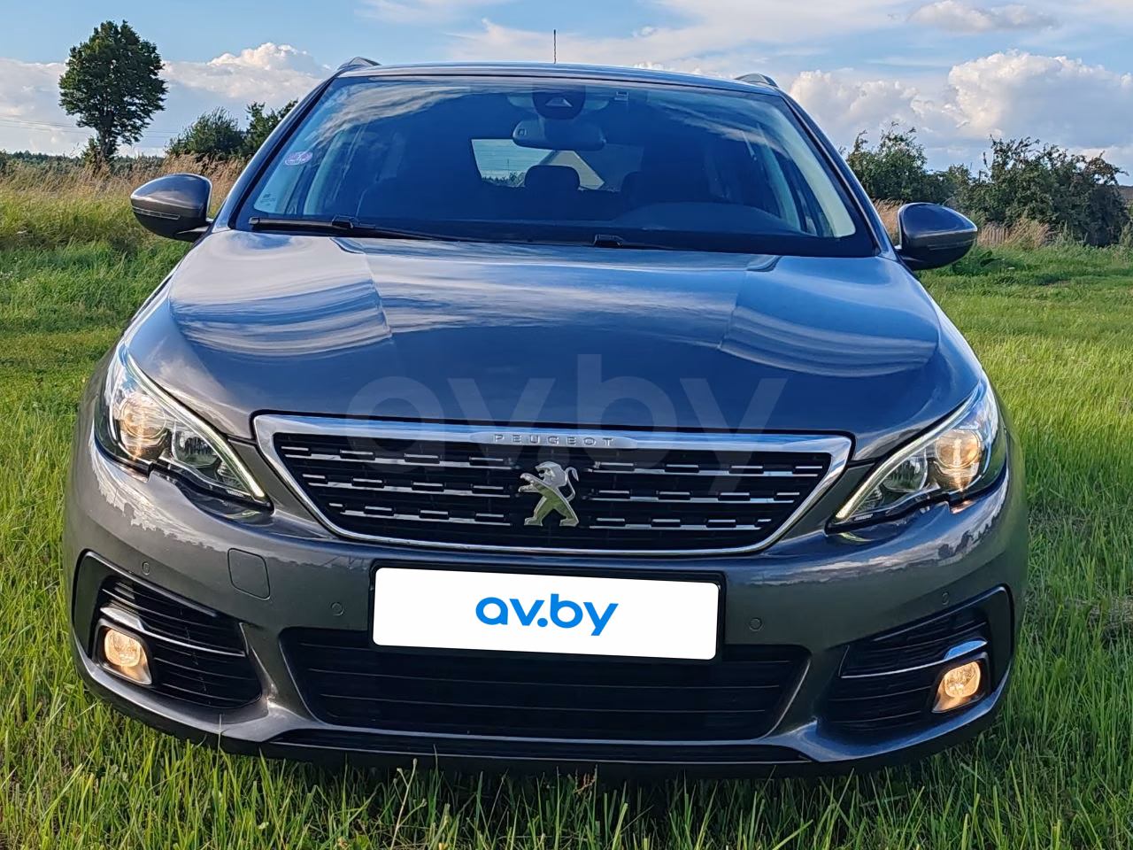 Peugeot 308 фото 2