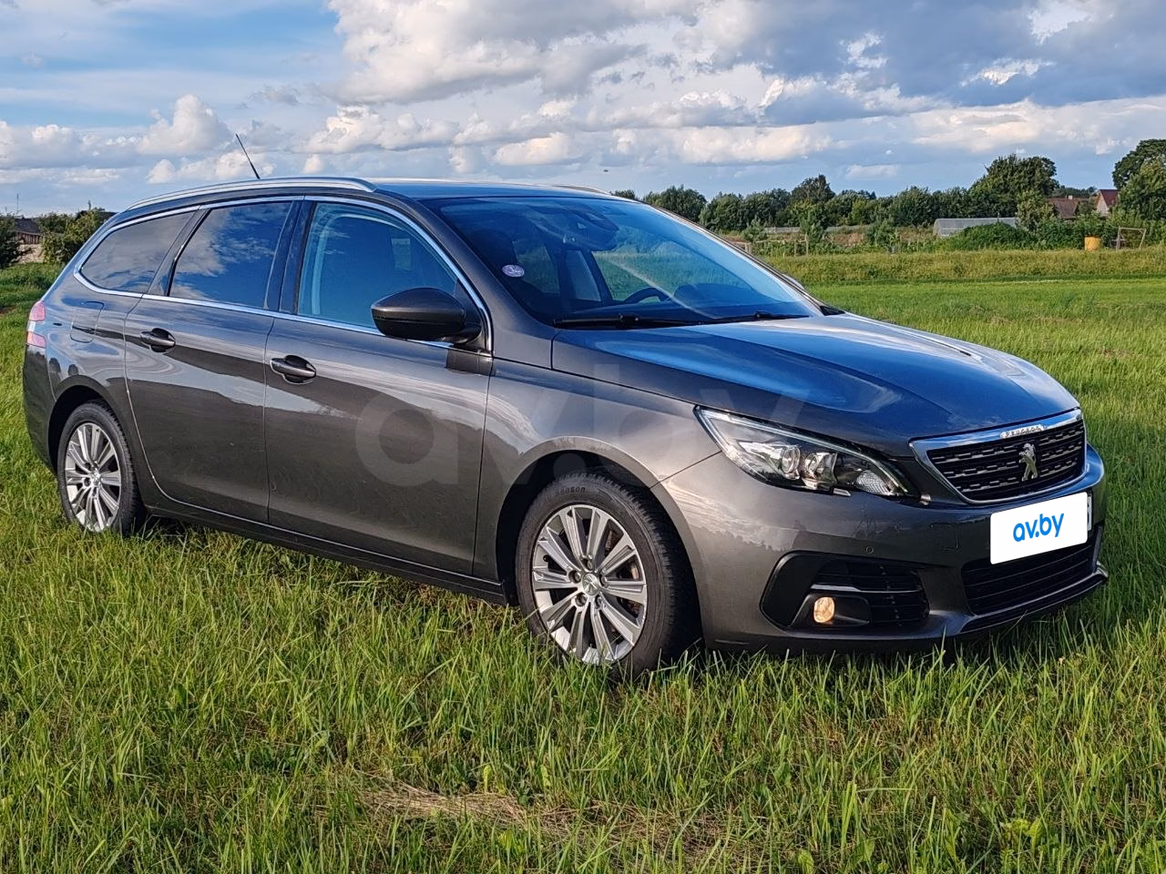 Peugeot 308 фото 3