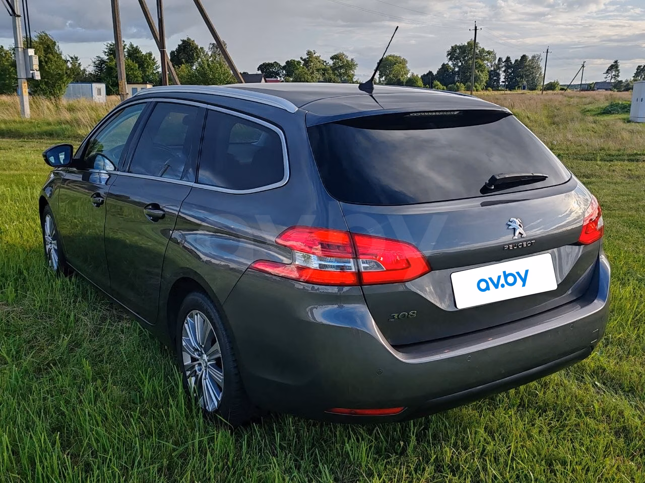 Peugeot 308 фото 12