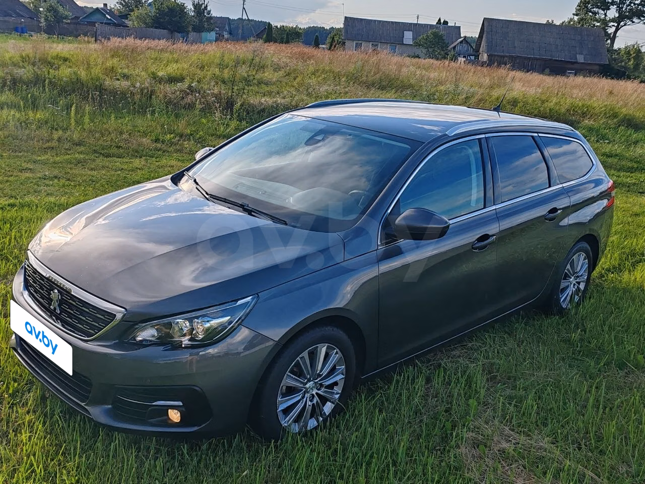 Peugeot 308 фото 11