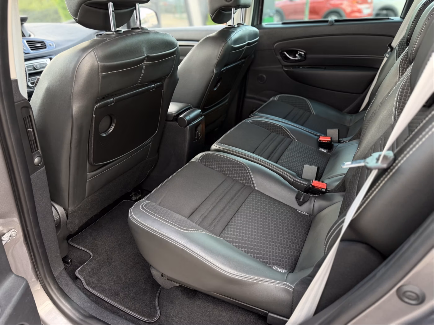 Renault Scenic фото 10