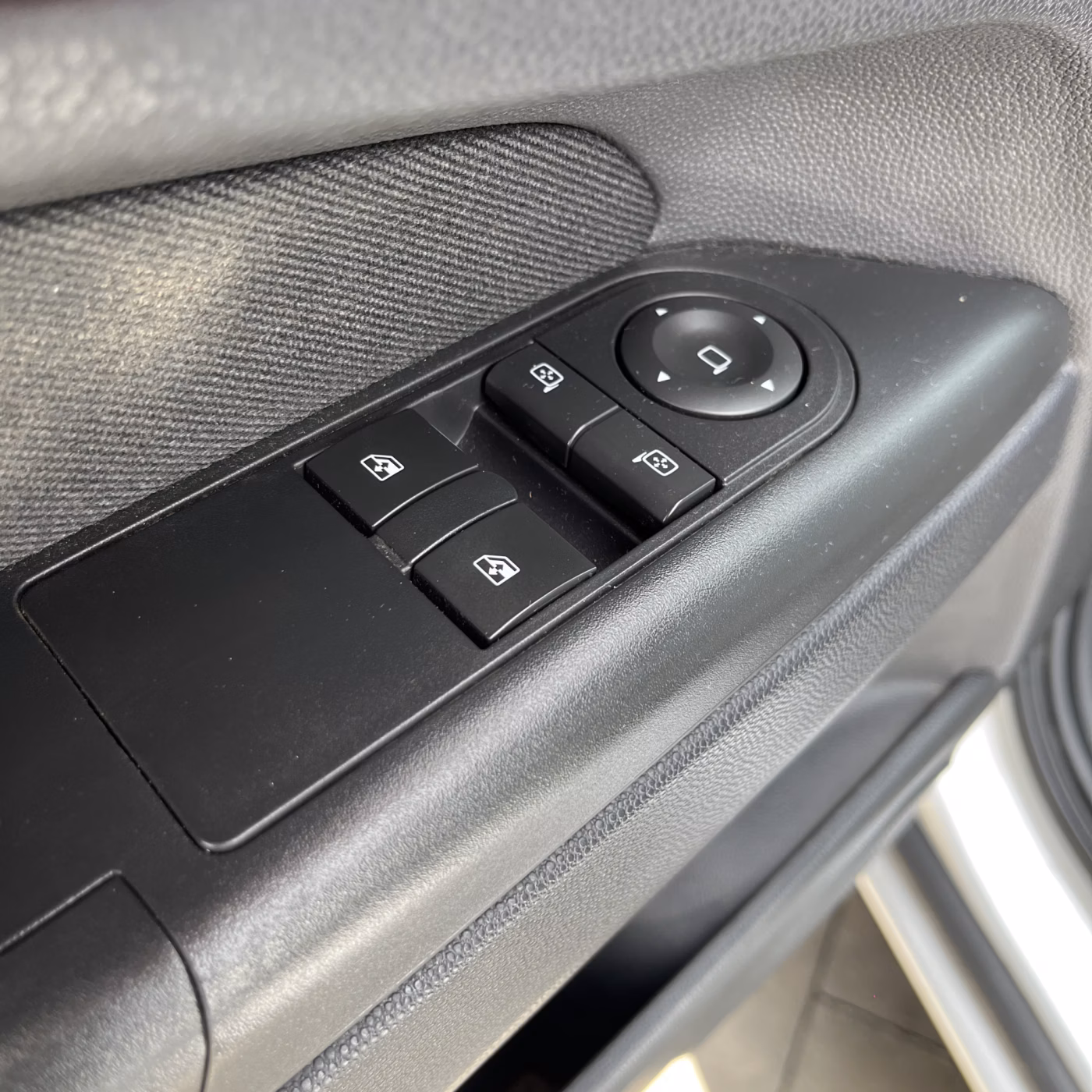 Opel Zafira фото 9