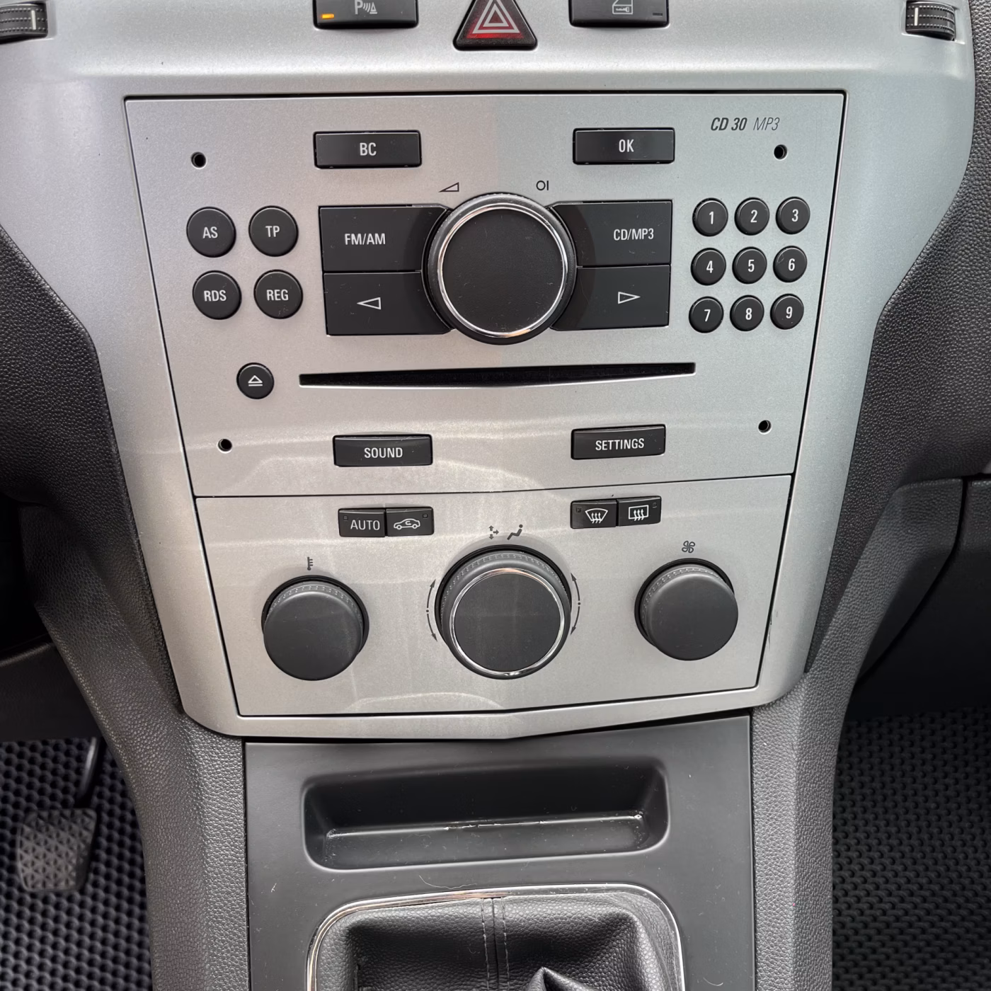 Opel Zafira фото 13