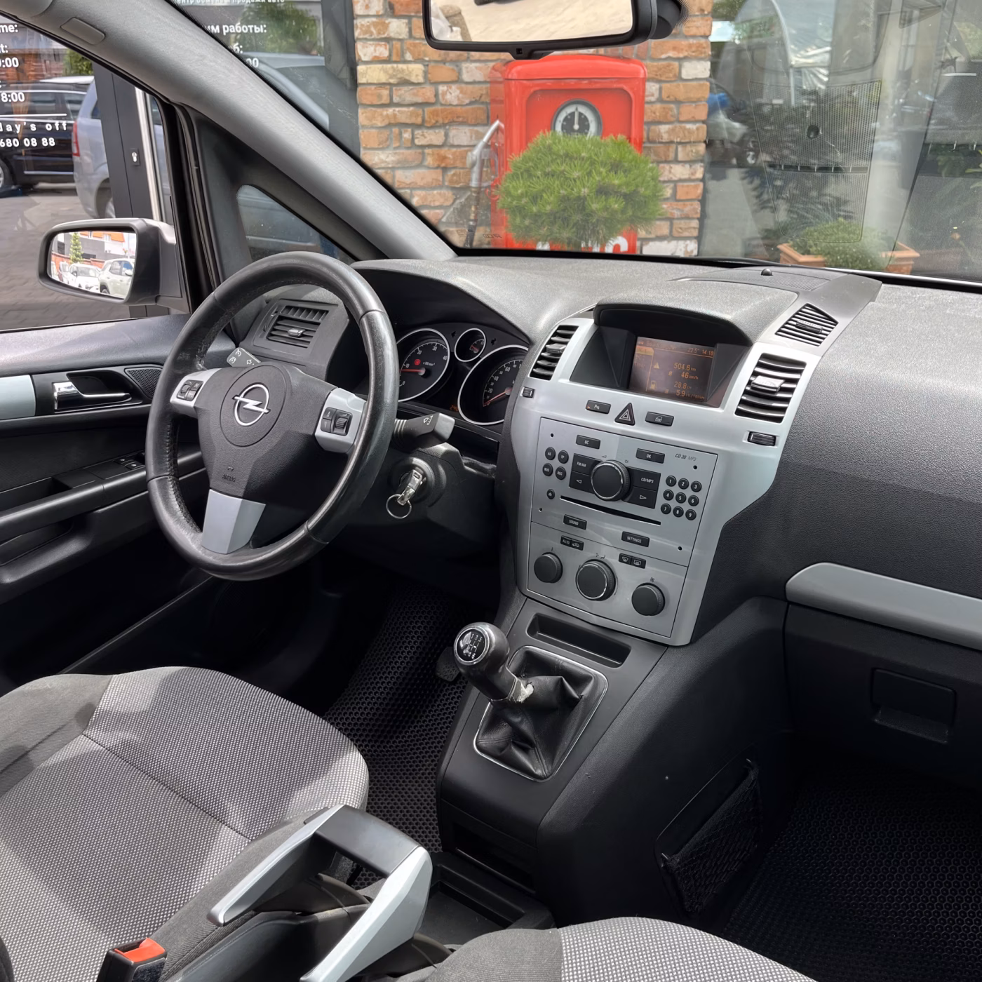 Opel Zafira фото 21