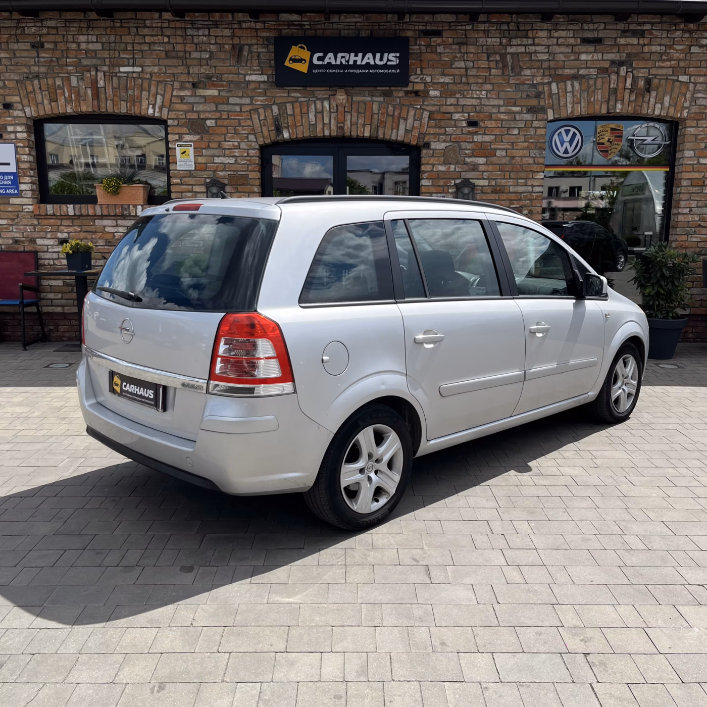 Opel Zafira фото 6