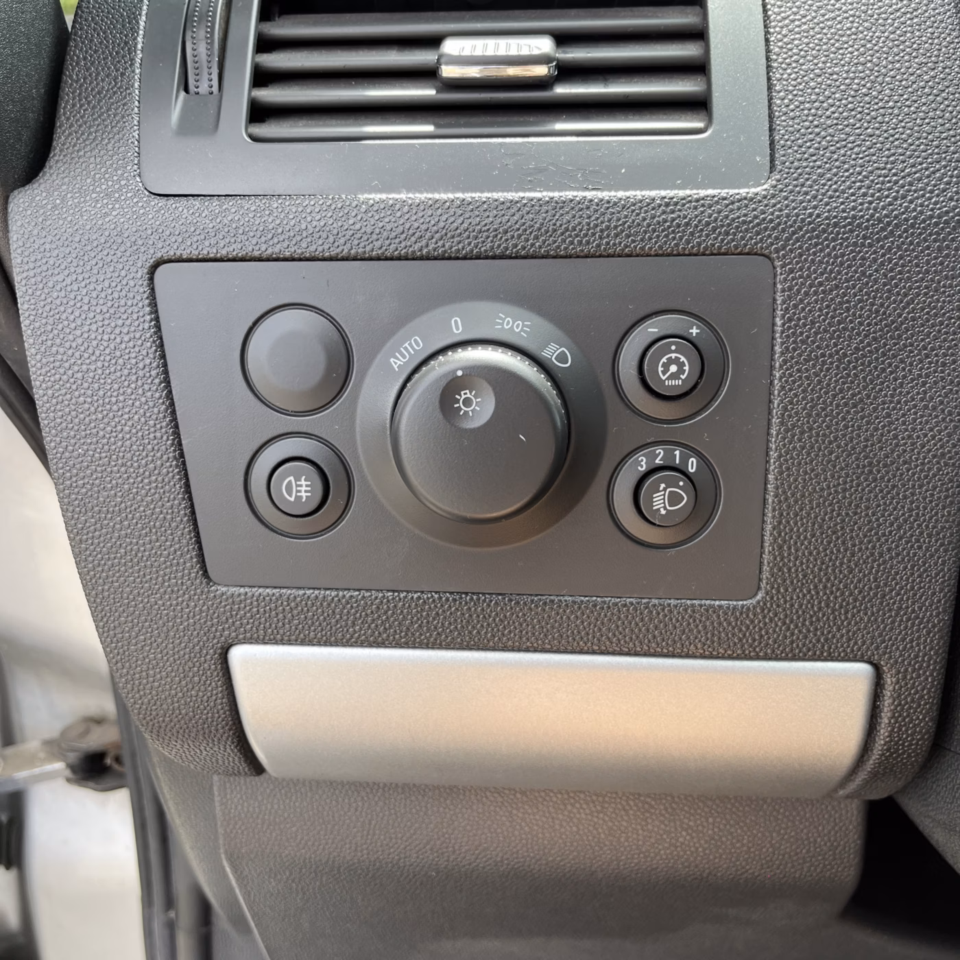 Opel Zafira фото 10