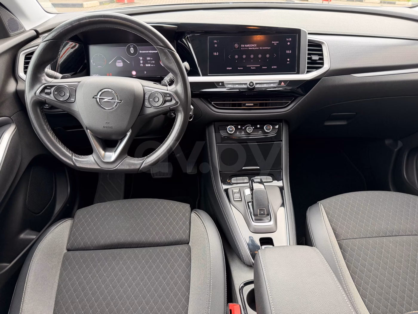 Opel Grandland X фото 9