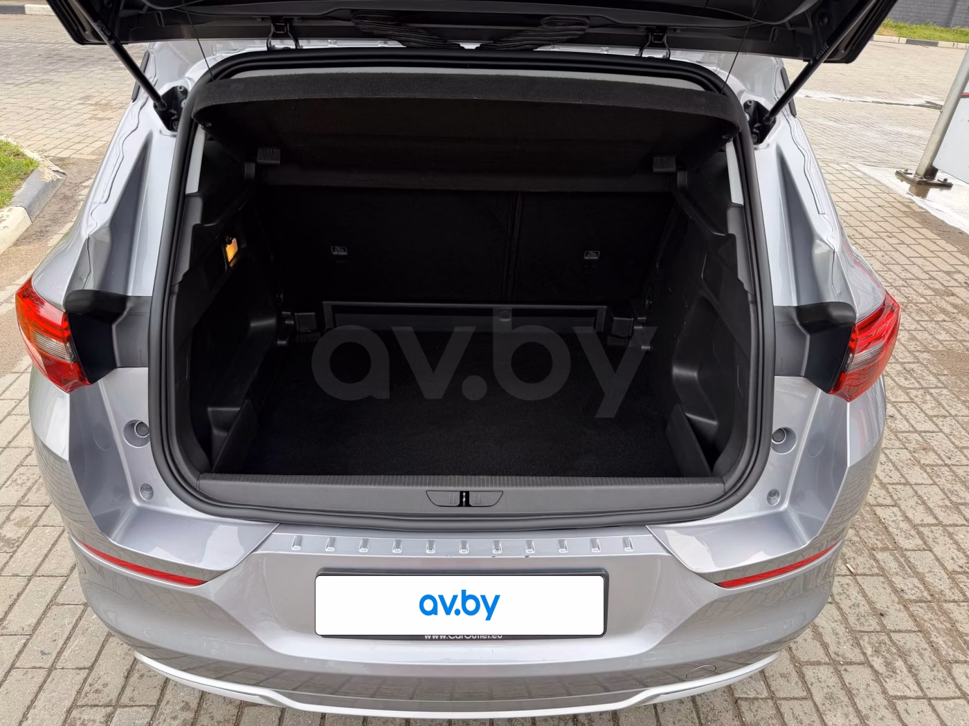 Opel Grandland X фото 8