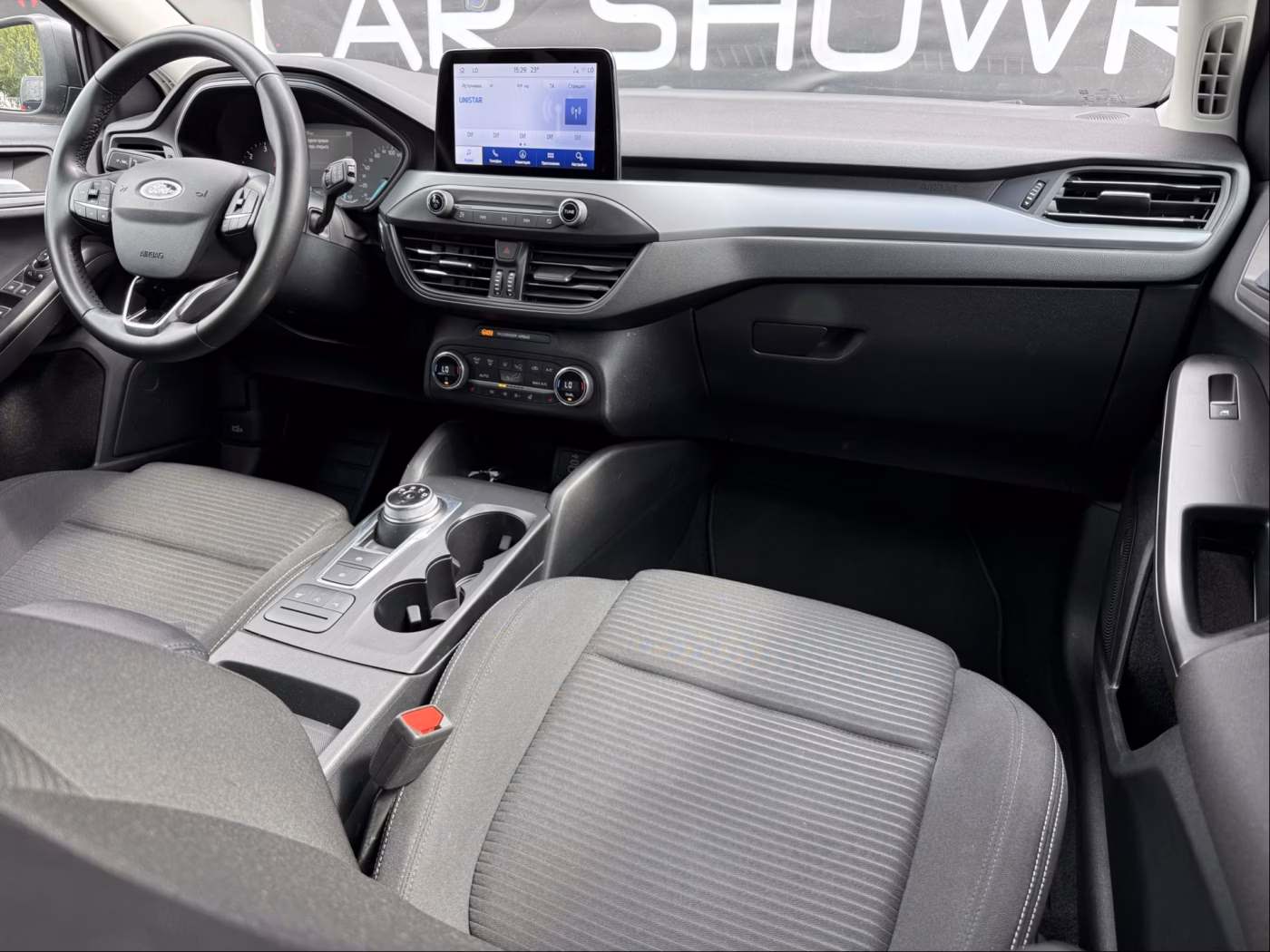 Ford Focus фото 7