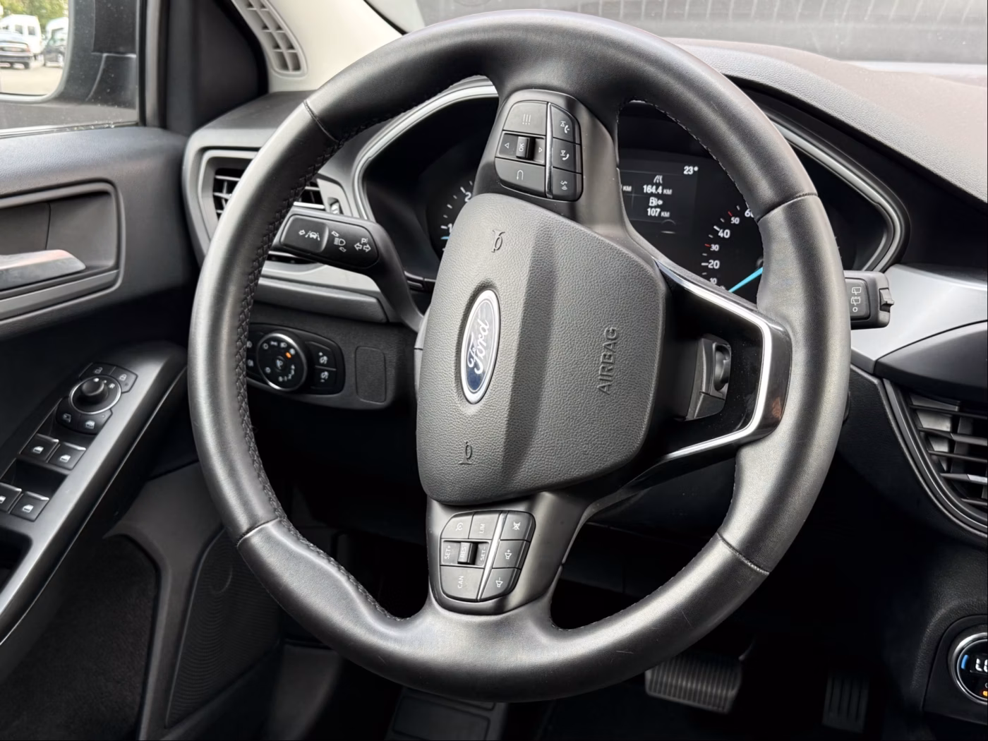 Ford Focus фото 12