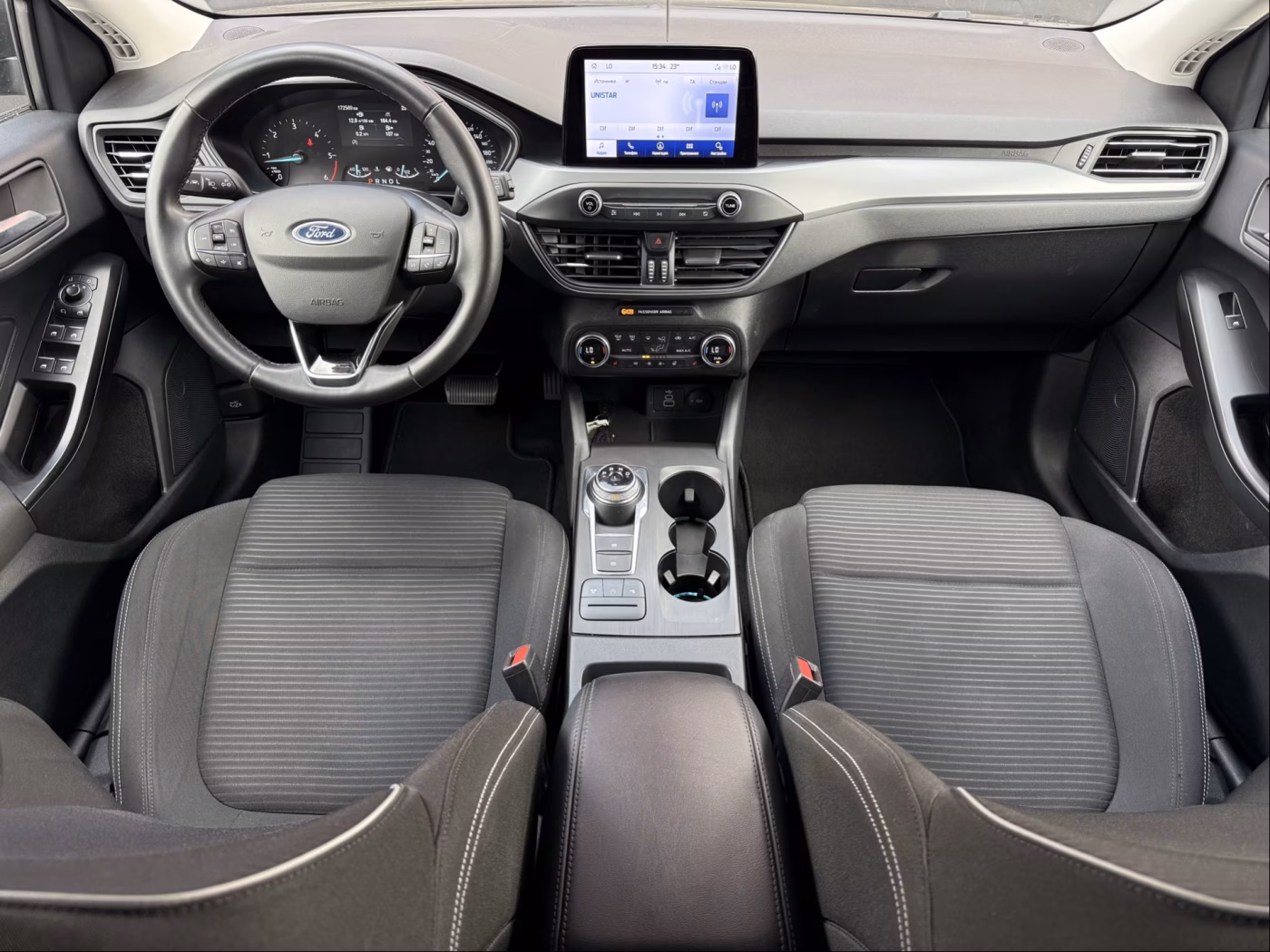 Ford Focus фото 8