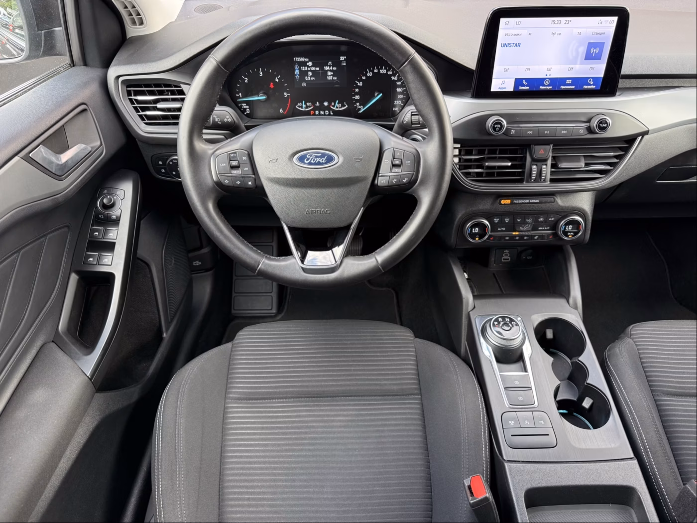 Ford Focus фото 10