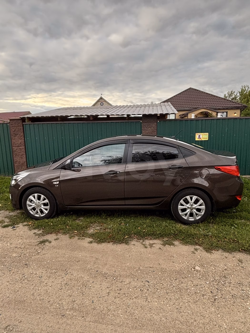 Hyundai Solaris фото 6
