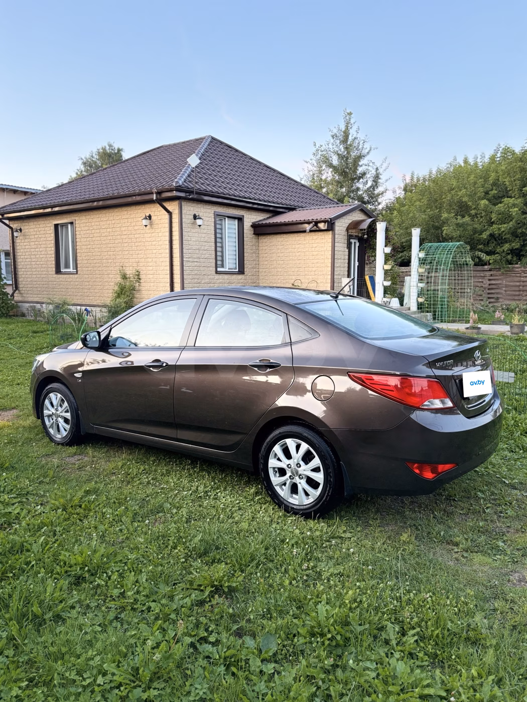 Hyundai Solaris фото 7