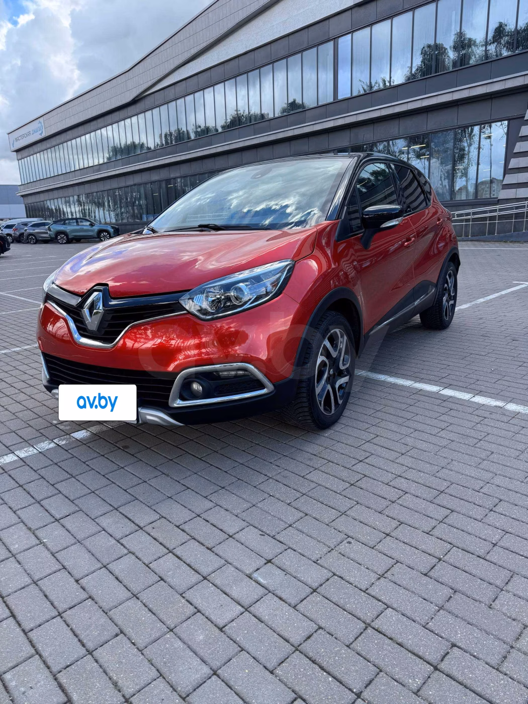 Renault Captur фото 8