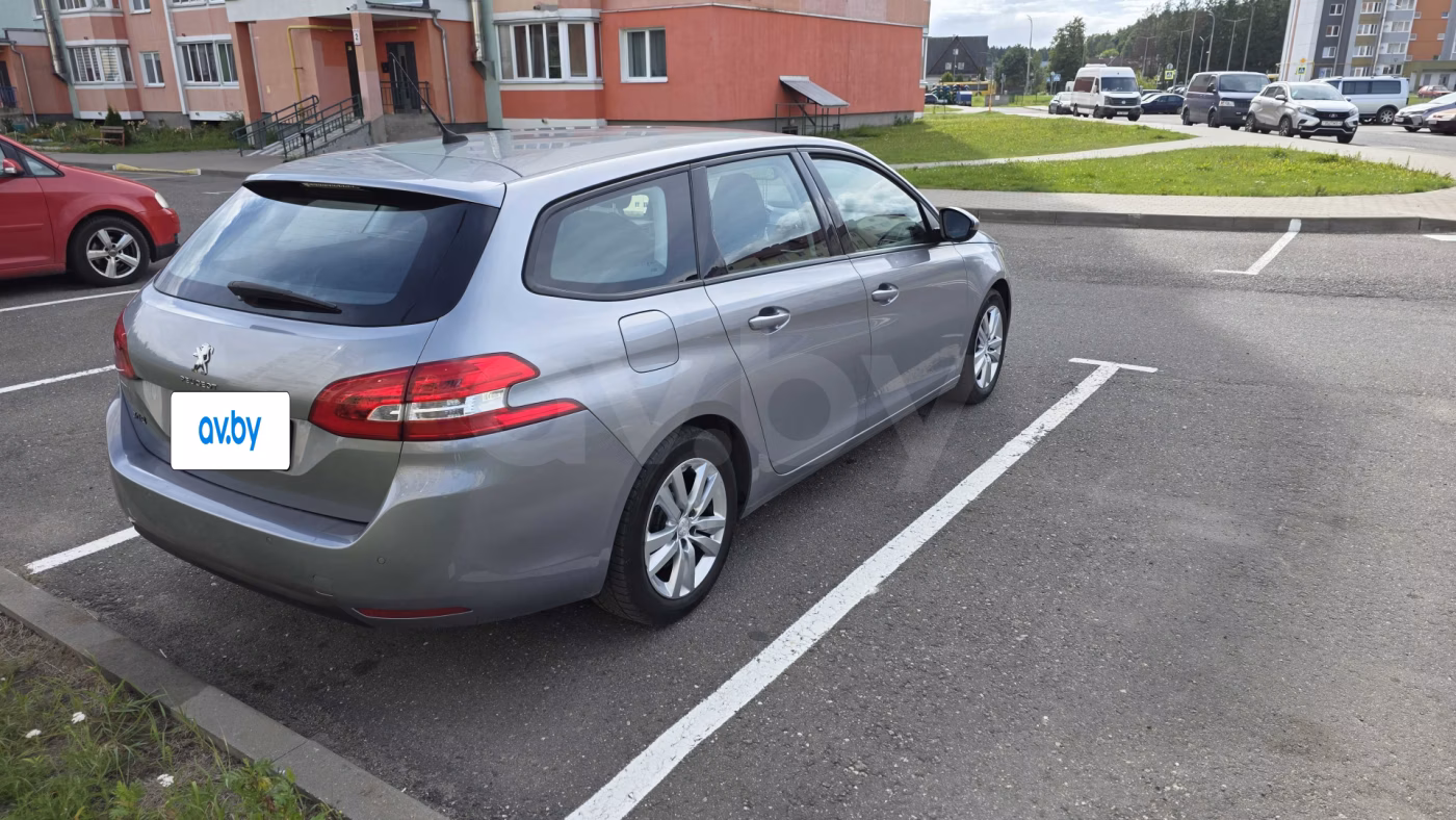Peugeot 308 фото 3