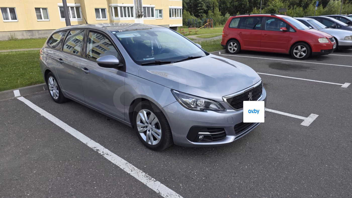 Peugeot 308 фото 2