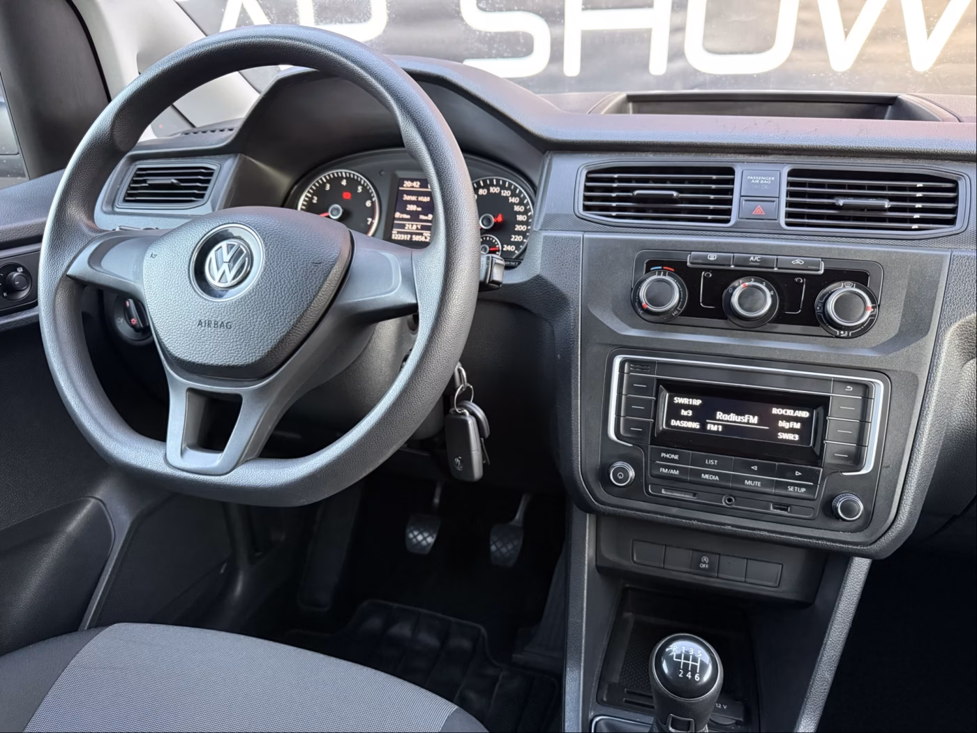Volkswagen Caddy фото 11