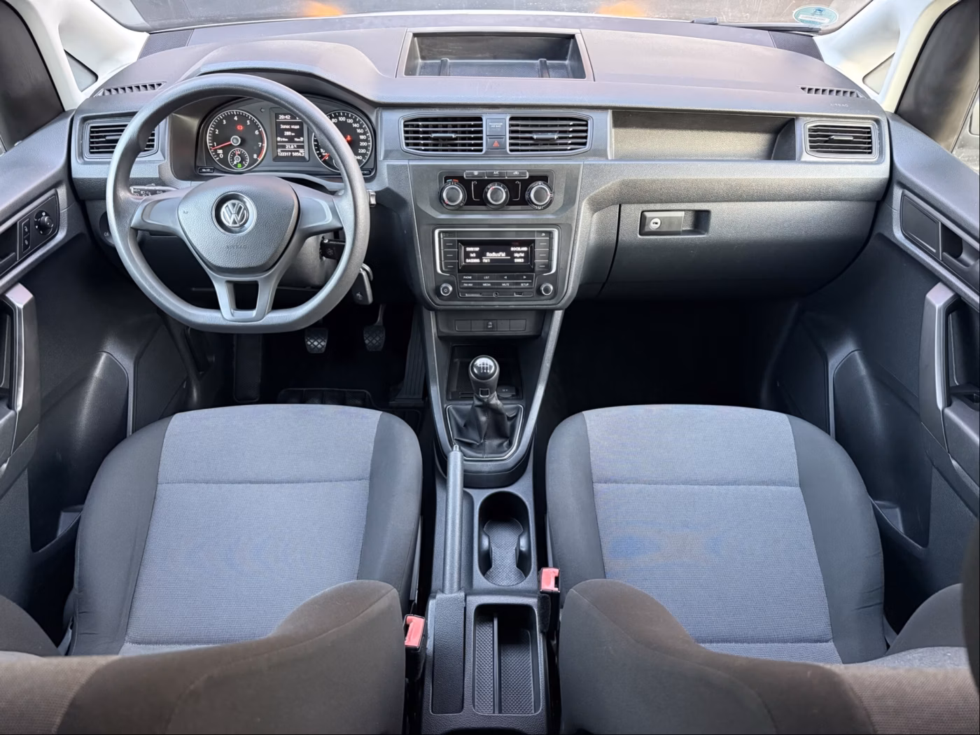 Volkswagen Caddy фото 8