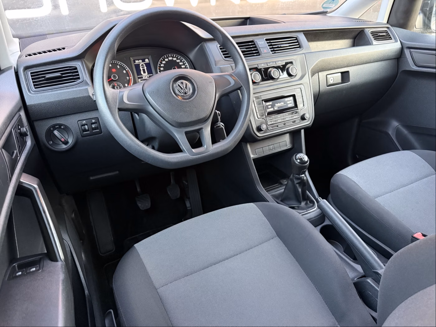 Volkswagen Caddy фото 9