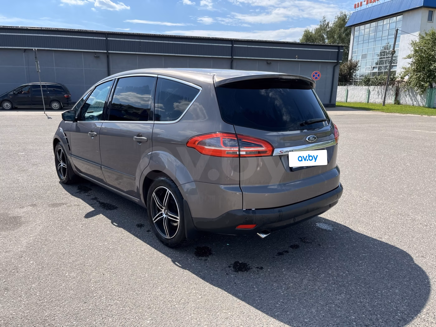 Ford S-MAX фото 8