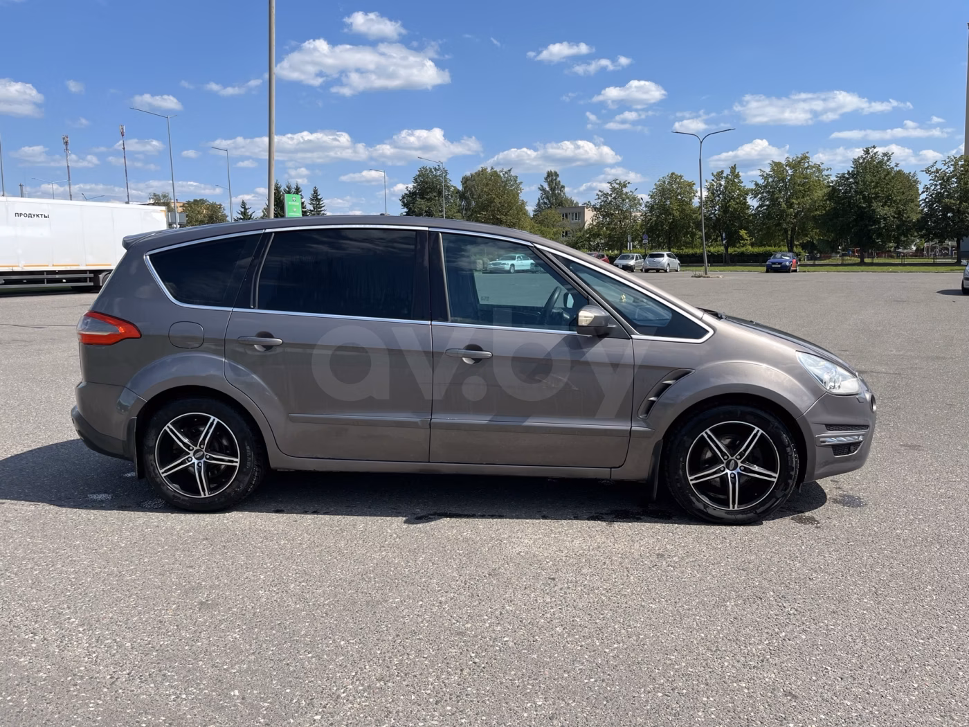 Ford S-MAX фото 11