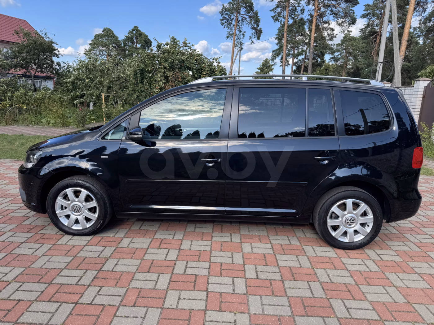 Volkswagen Touran фото 6