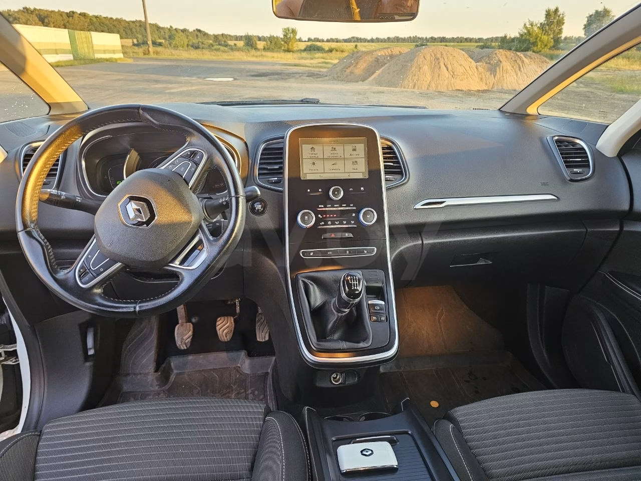 Renault Scenic фото 7