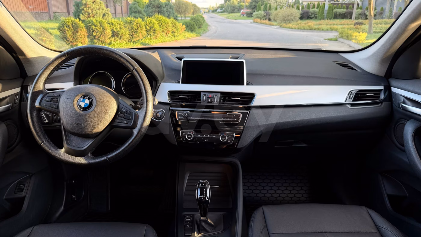 BMW X1 фото 8